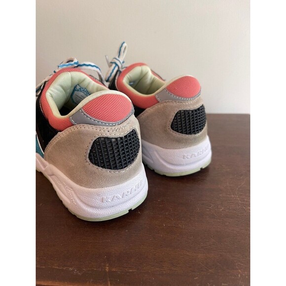 Karhu Sneakers Size 6.5 Grey/ Laurel Oak - Picture 3 of 8